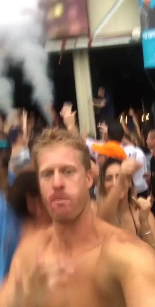 Hard rock pool party i had lipstick all over my face then cock later 