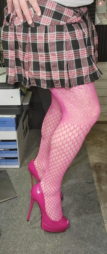 Do we like pink or black 