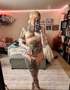 Obsessed with this outfit if you send a tip i ll send you some more part 2