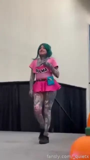 Had the best time this weekend dressed as bulma from dragonball z and 