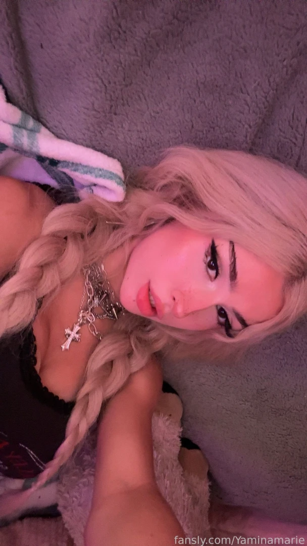 Cum join me in bed blonde egirl hotgirl fansonly sexy beautiful 