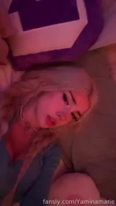 Waiting for u to lay down with me blonde egirl hotgirl fansonly sexy