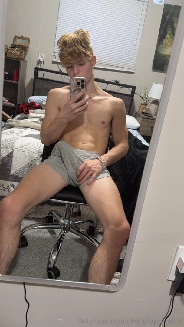 Eyes on me or should i say on it 