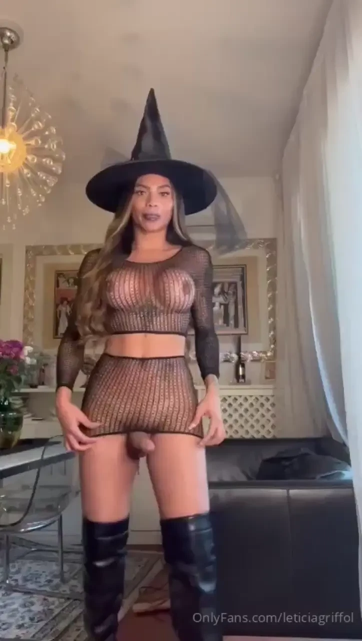 My new best friend is a diva with a voluptuous body and big tits as 