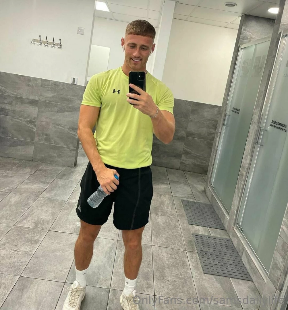 Keepin fit having a blast subscribe to my vip page for more 