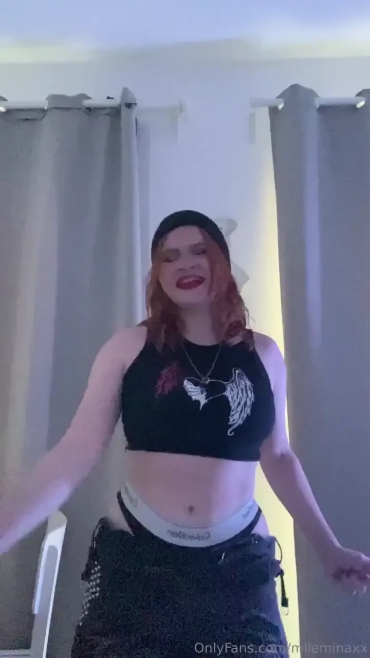 Dm moi si tu veux voir la suite 