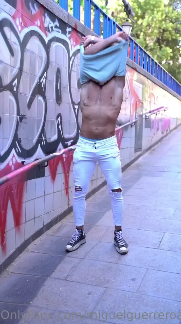 Vamos al privado y jugamos let s go private and play 