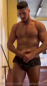 Ven y mu velo conmigo come and move it with me