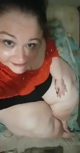 Hey folks just lil summ for you i rarely shows my legs but whatever