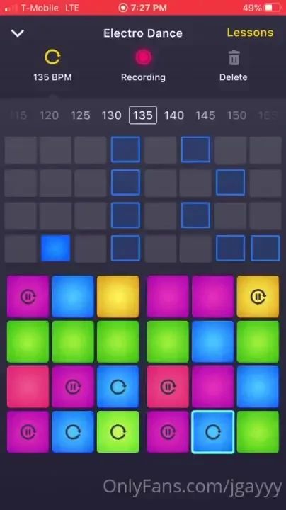 F_0_c_u_5__m_0_d_3 