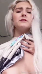 I do want you to see on my body its so hot and you see it right