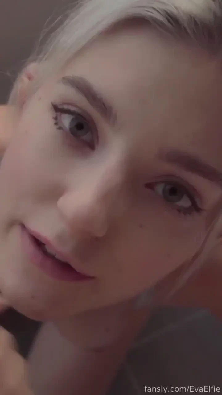 Guess what i m licking here pussy or dick evaelfie fyp blowjob 