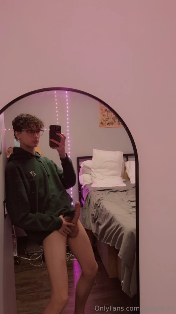 The rest of the videos and photos are not censored watch me jerk off part 3 