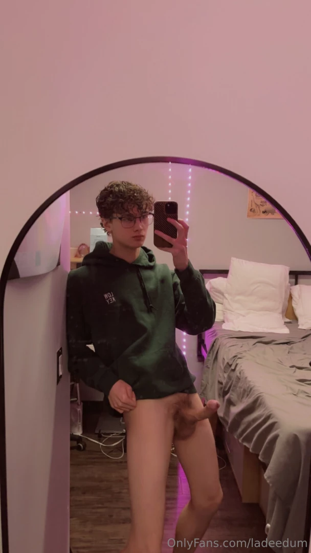 The rest of the videos and photos are not censored watch me jerk off part 5 