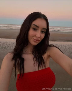 Beach sunsets are cute