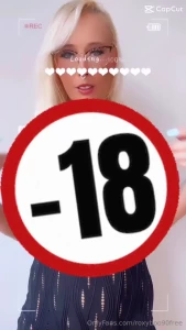 Quelle vilaine fille j ai d cid de sortir mon jouet apr s ma longue s
