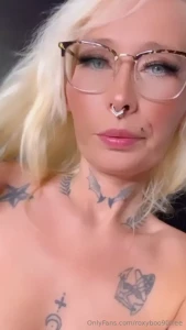 Oh a t chaud avec lui dans le bain une bonne longue fellation pour lui