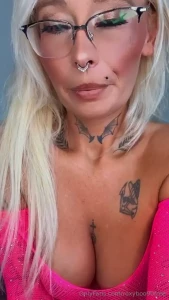 Imagine que je suis seul dans la cuisine et j attend tu te pr sente et