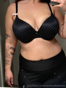 Which bra looks best on me part 2