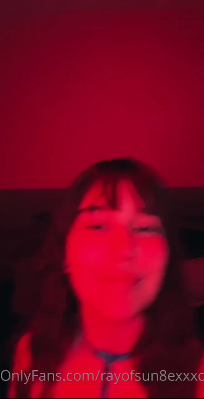 Tip this 14 amp i ll send you an unlocked surprise nude video 