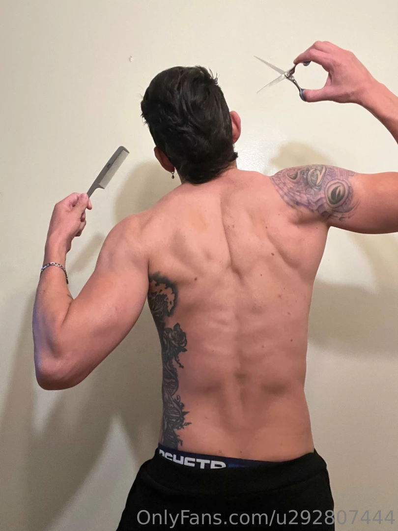 Of course a haircut calls for a photoshoot 