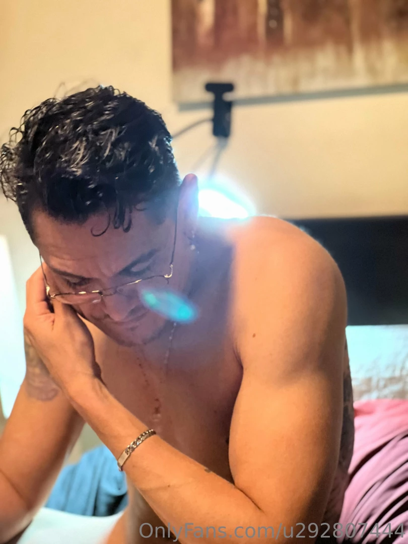 Who would want to see me live stream 