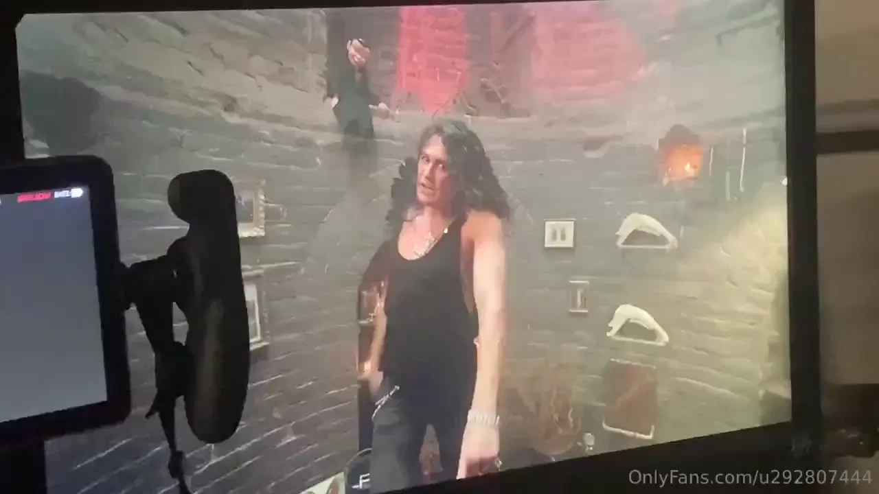 Oh i miss making music videos do you know which one this clip is from 