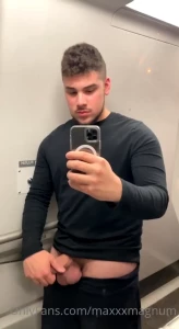 Quick little clip from on the train today would you guys like to see