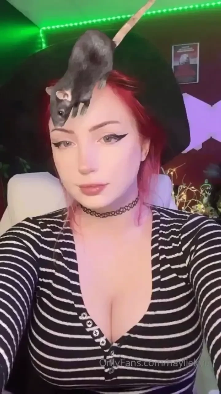 Live now on twitch cause im feral just took these unlock to see my part 1 