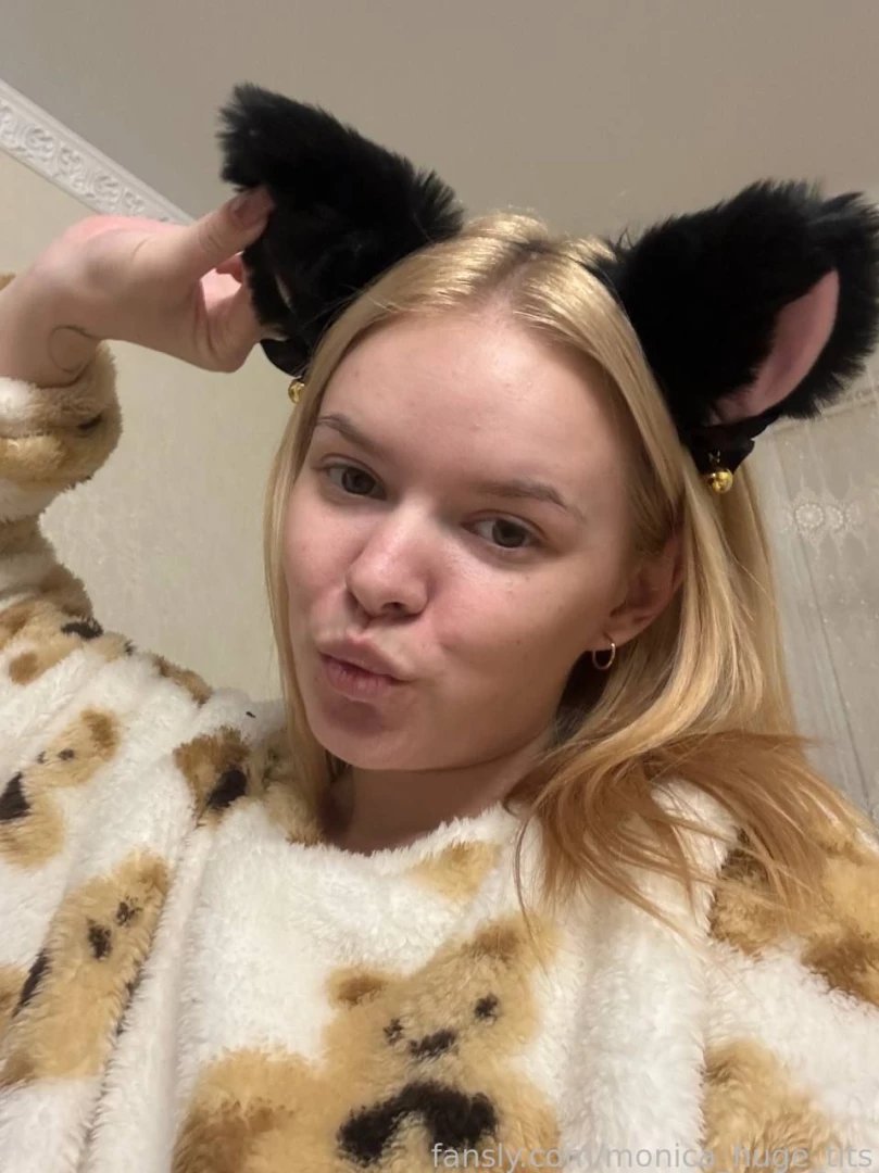 A little bit of cuteness for a good mood today is a beautiful sunny part 1 