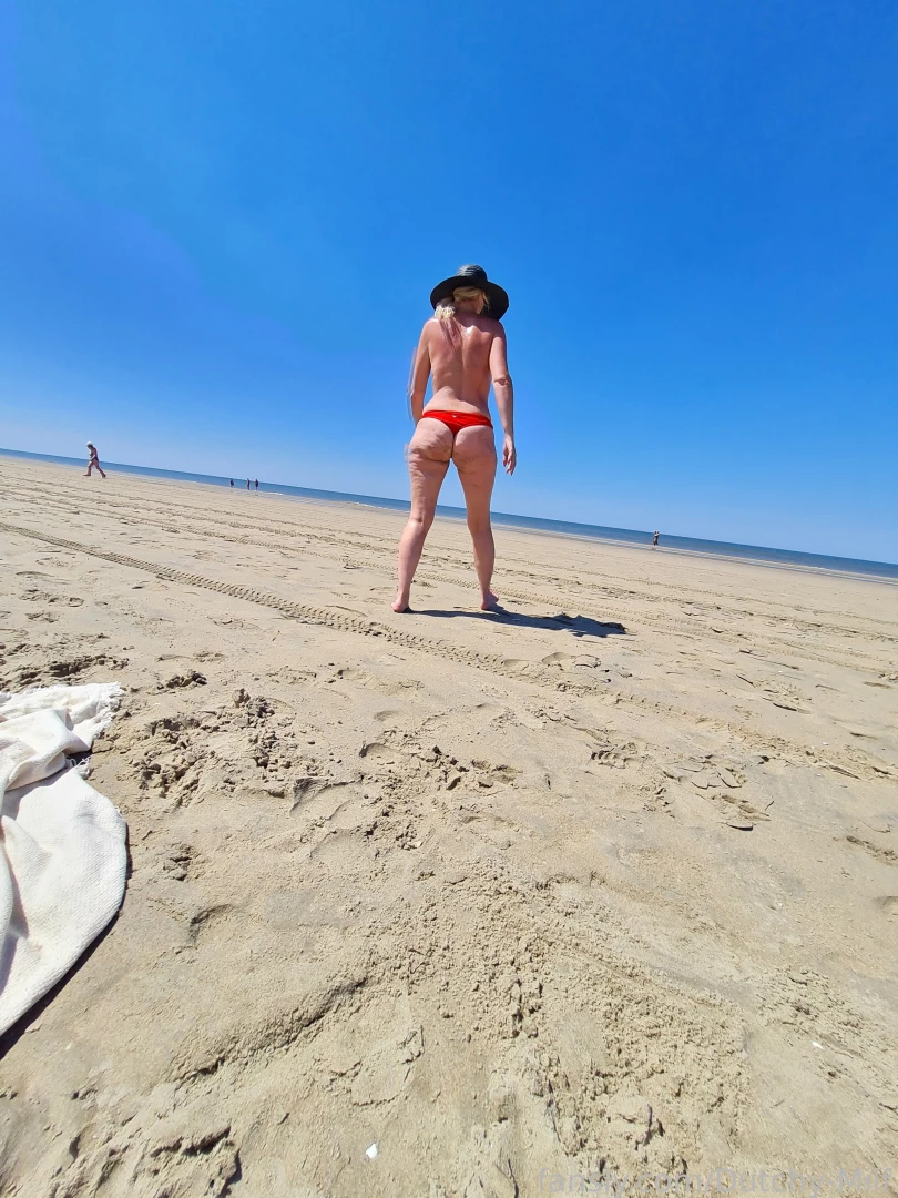 Would you take a very long walk on the beach with me fyp amateur milf part 3 