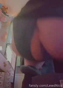 Bouncing on a cock like this looks like a really good thigh workout