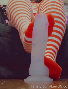 Who likes feet from a cute horny girlie