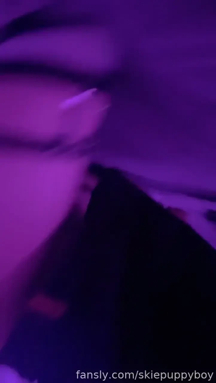 Showing off puppy butt 