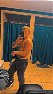 Lil gym pump been bulking a lil because of the holidays not planning part 2