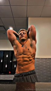 Gotta love the gym part 1