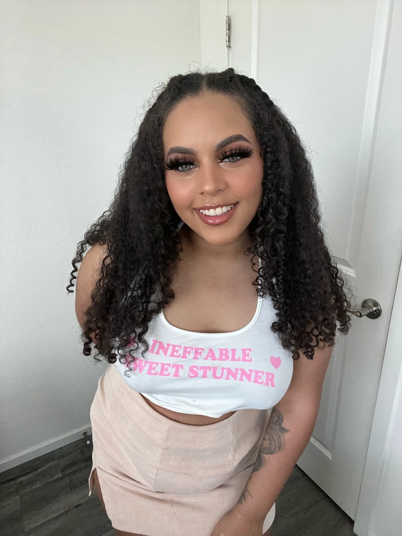 I kinda like u but don t tell anyone 