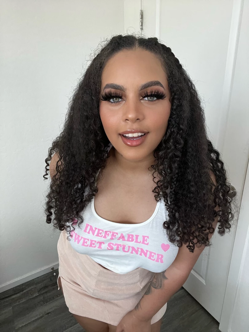 This is ur sign to spoil ur fav lil gf 