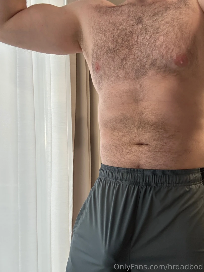 I was getting ready for the gym and i got a little bit too excited so part 3 