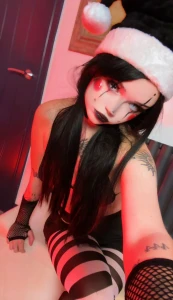 Merry christmas all i hope you have an amazing day be with y all soon