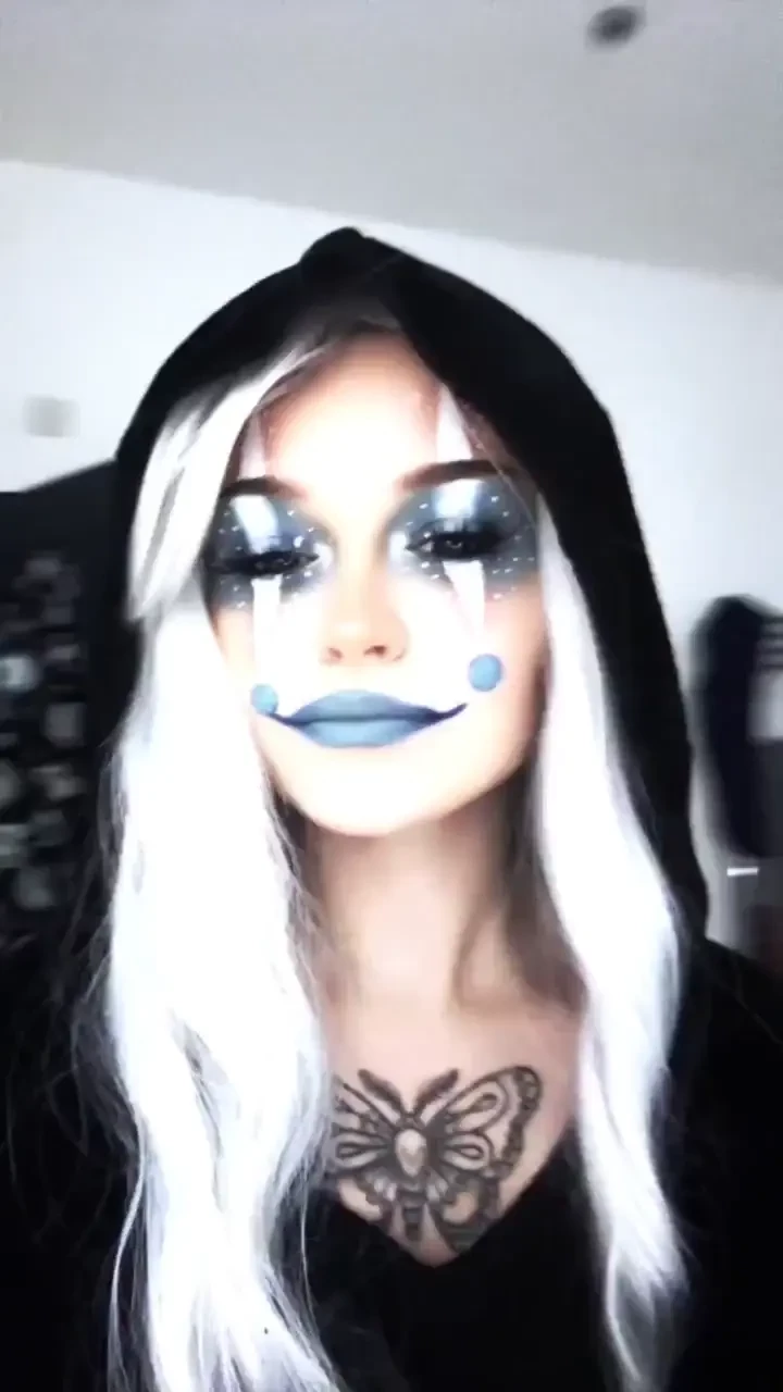 Would you let me be your clown gf 