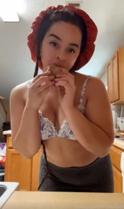 Don t mind me just enjoying a sammich munchcrunchmunchcrunch