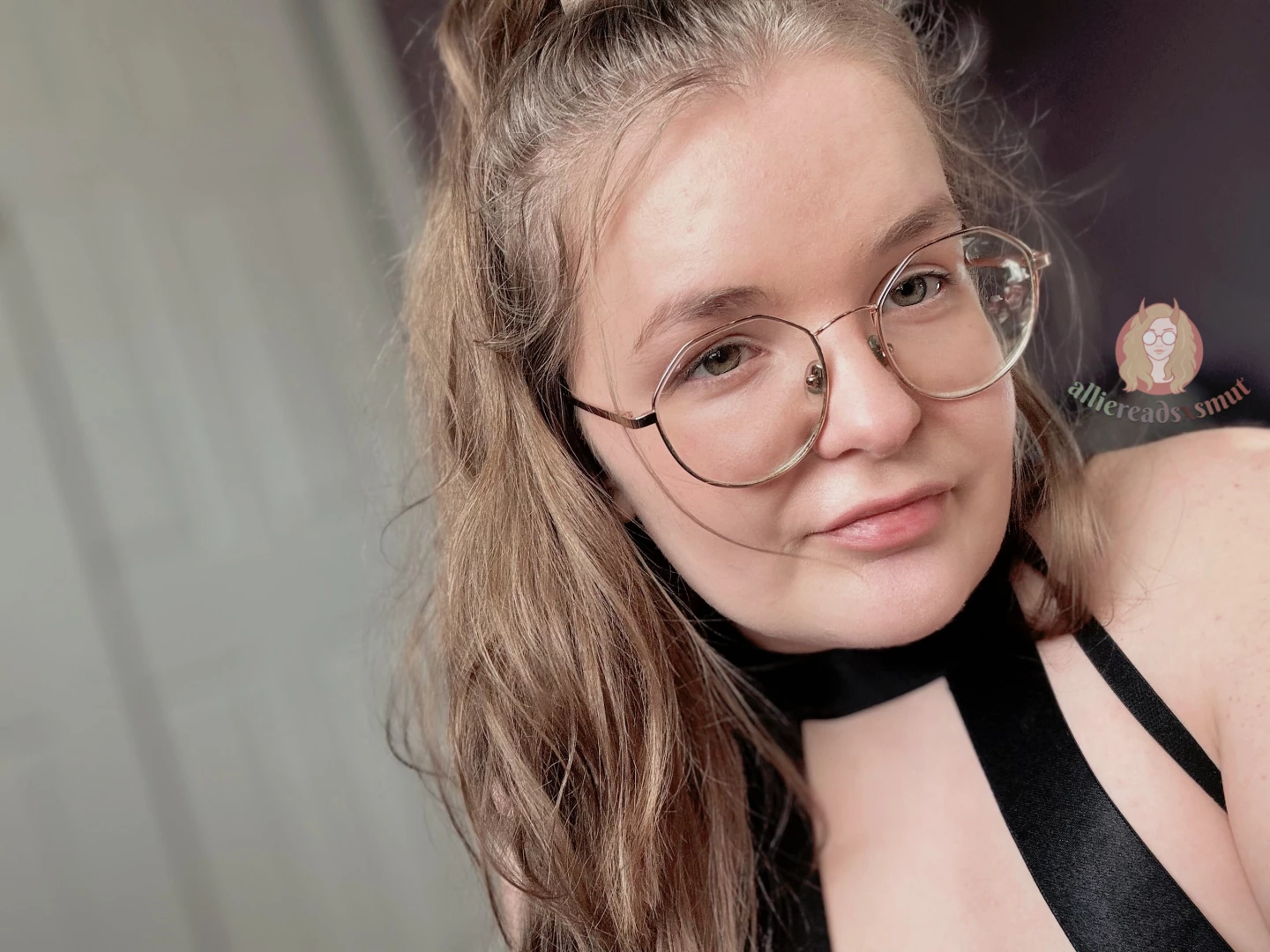 Just a good girl doing bad things 