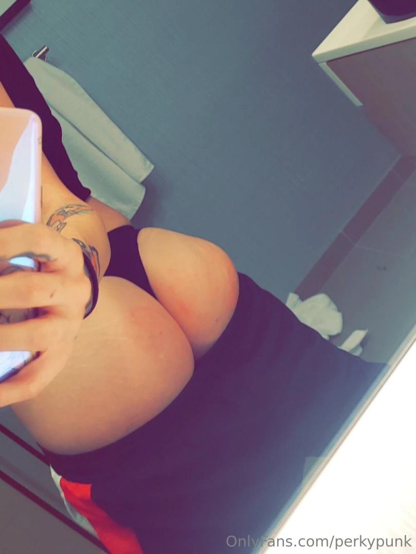 Look at that juicy ass you can still see my slap marks on it 