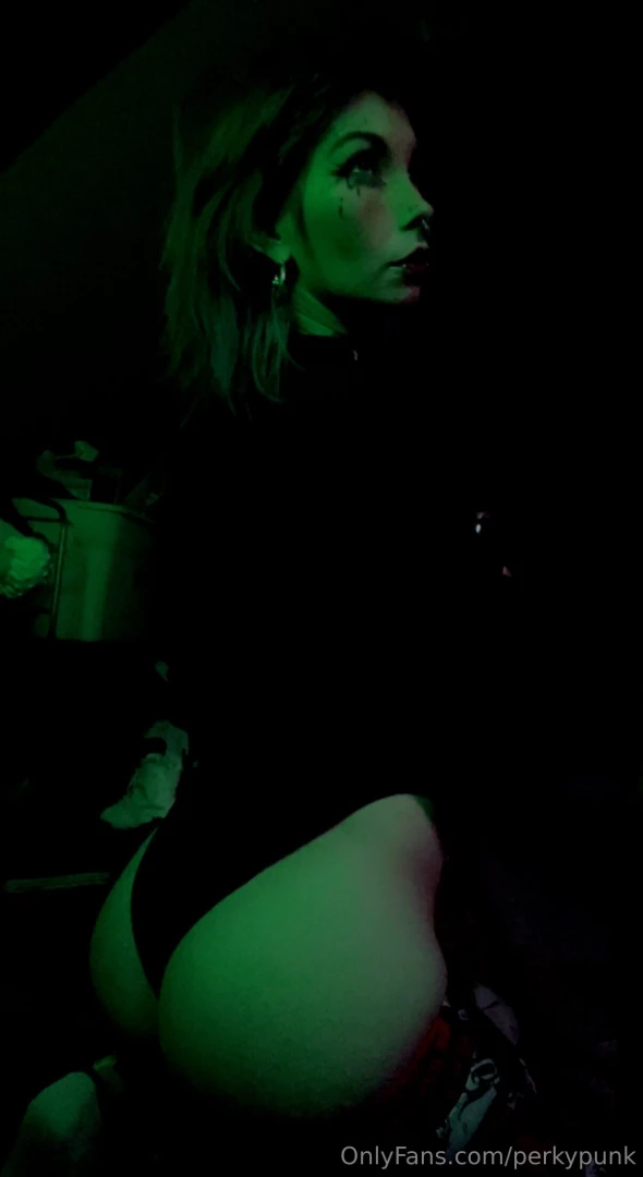 This ass is almost too big for my tiny body you gonna tear it up part 2 