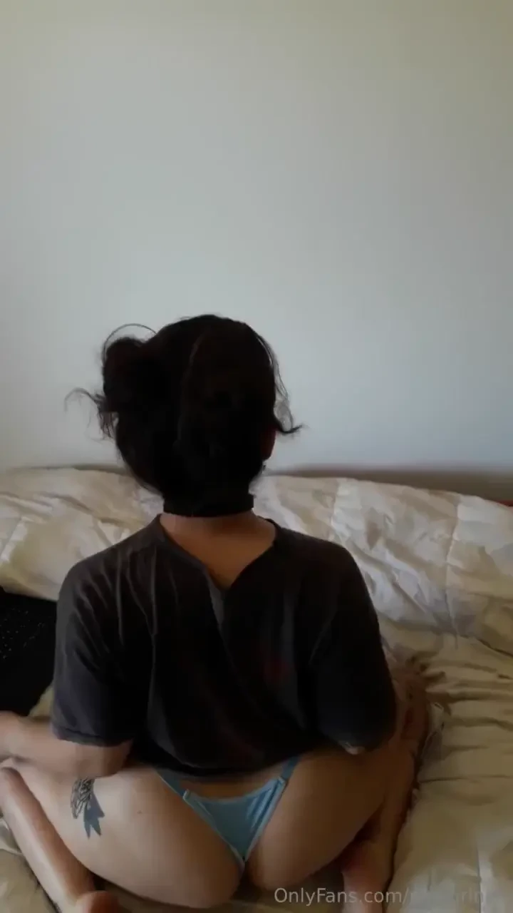 Mommy needs her worship today 