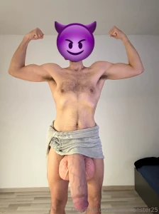 Some progress pics and huge cock bulge part 2