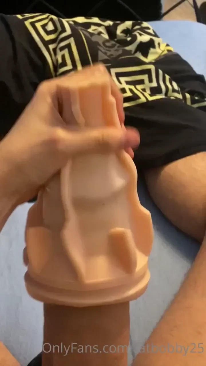 Fucking my big bros fleshlight it felt super tight and made me 