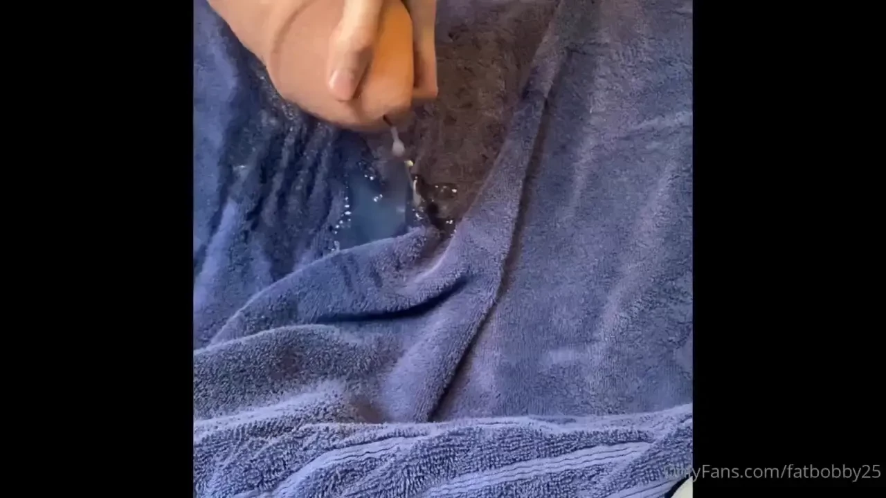 Hope u will enjoy my cumming vid wasnt able to record all my loads 