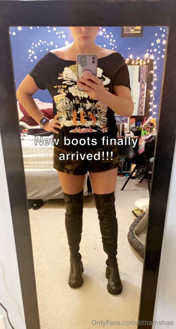 Sooooo excited to play dress up and wear these boots perfect fit on my 